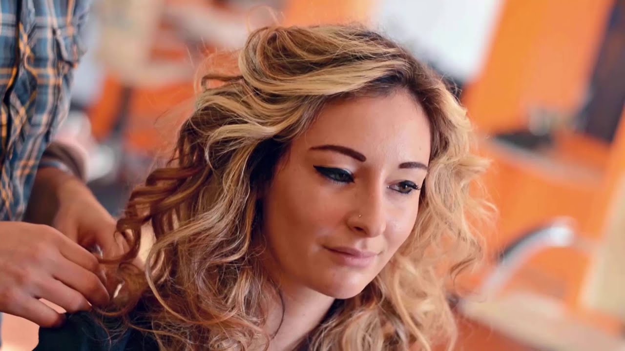 Jak si doma udělat krásné vlny?  Ukážu vám v tomto videu!