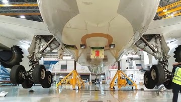B787 1 Landing Gear Retraction test