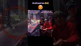 😱JK is doing V's 1st Tiktok video dance in middle of the concert😍bro is still stuck here🥹🤧#taekook