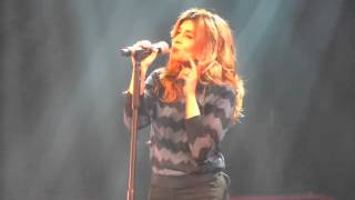 Julie Zenatti - Si j'm'en sors (Tendance Live Caen - 29.01.16)