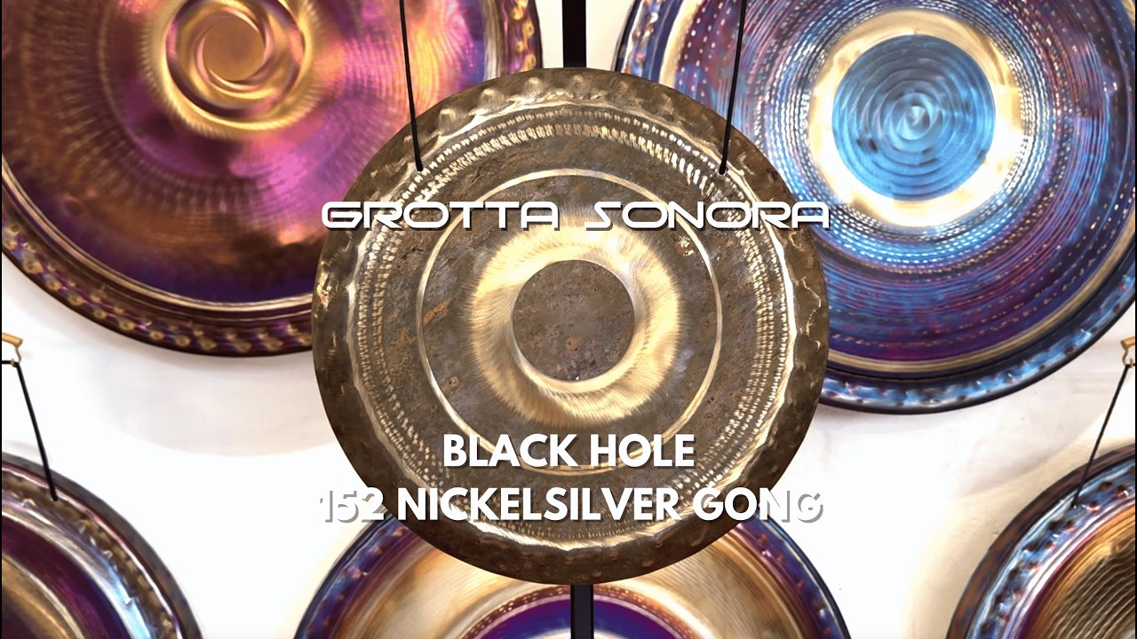 Grotta Sonora - 15" Nickel Silver Handheld Gong - Black Hole F# 180,7 Hz -41c adlı videoyu YouTube'da izle Grotta Sonora - 15" Nickel Silver Handheld Gong - Black Hole F# 180,7 Hz -41c adlı videoyu YouTube'da izle