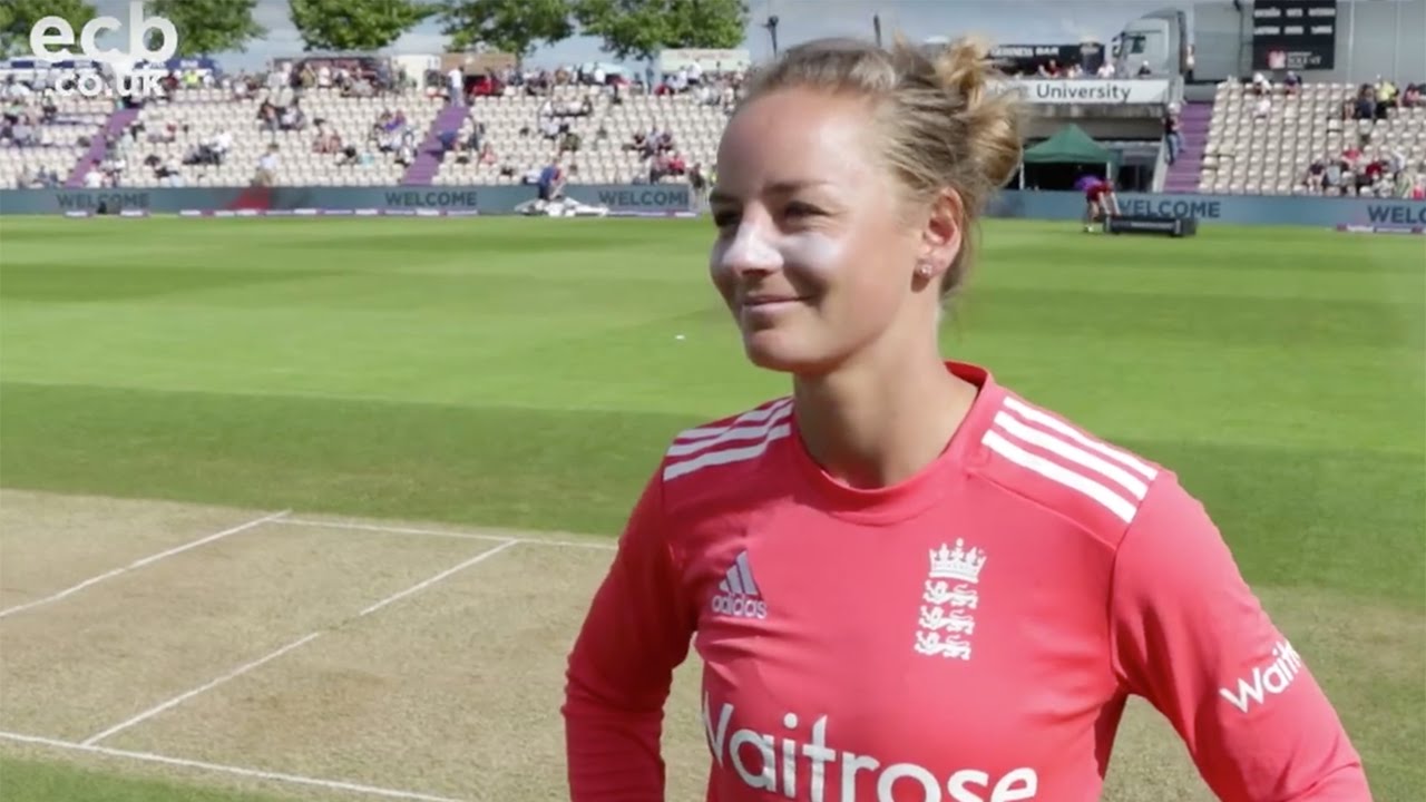 Three direct run outs this summer for England star Danni Wyatt ...