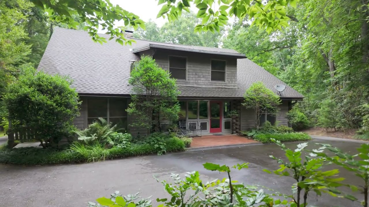 Virtual Walkthrough - 552 Avery Creek, Arden NC 28704