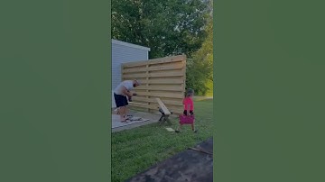 Person Builds DIY Shadowbox Privacy Fence - 1313939