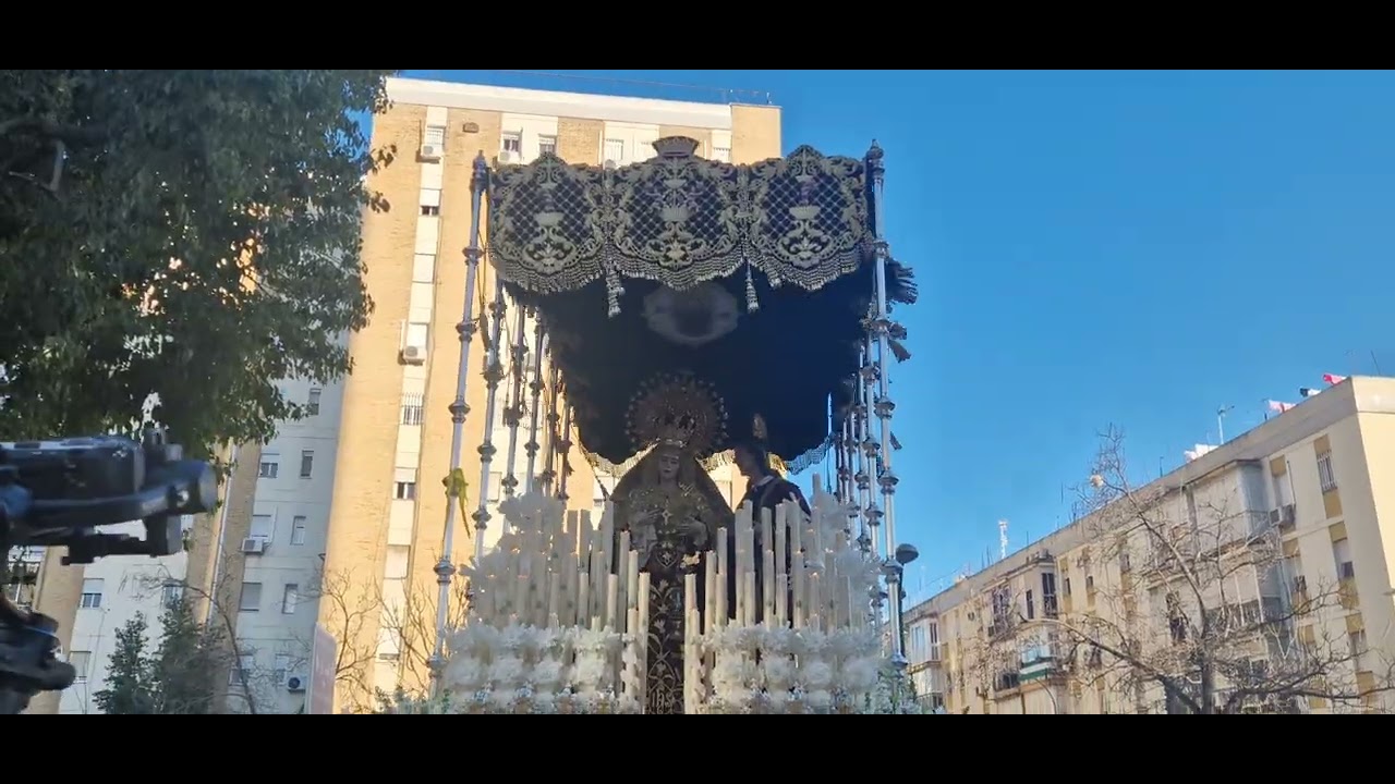 Virgen de la Salud y Esperanza en el saludo a la Parroquia de la Salud de Sevilla 2026 Parte 1