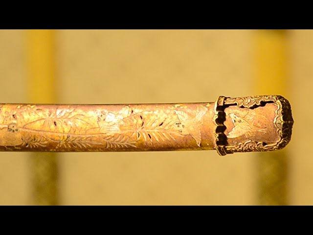 国宝の金地螺鈿毛抜形太刀、極めて高純度の金を使用 - YouTube