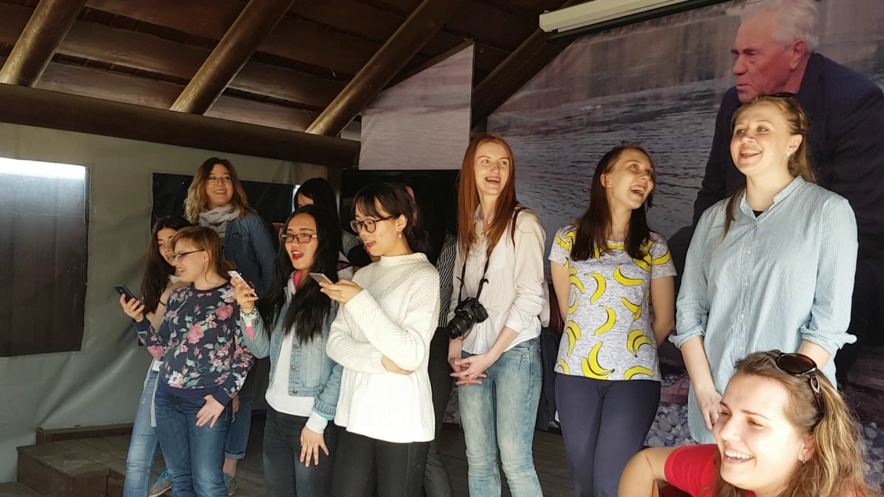 Песня "Земля в иллюминаторе" - YouTube