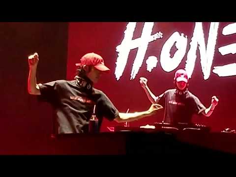 Dj H.One Solo 2019 Monsta X World Tour We Are Here In La