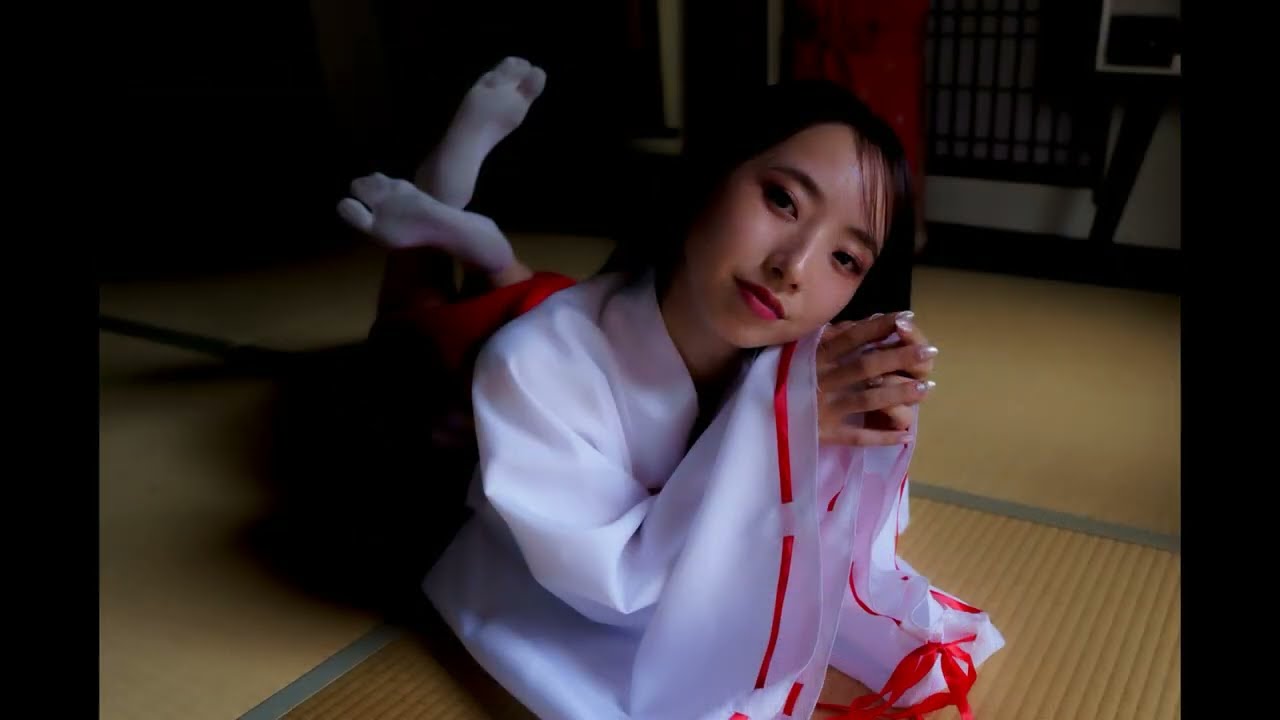 iRis撮影会　2025年10月　レンタルスペース旭　model:あるさん　〜神秘と謎〜