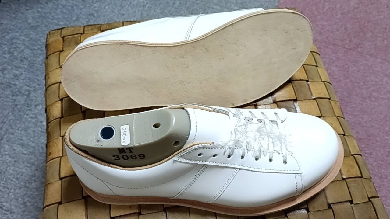 靴作り教室 Shoe making class ハンドソーンウェルト製法のスニーカー