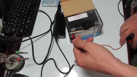 sặc ắc quy bằng adapter laptop