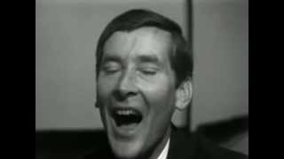 Kenneth Williams & Ted Ray Interview Frost on Sunday 1968