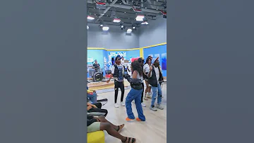 SO AMAZING Xouh Amapiano Usinipelekeshe Dance Challenge Shorts 
