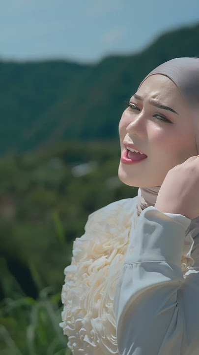 Basarah ka garih tangan #fauzana #fauzanaterbaru #fauzanaofficial #minang #laguminang