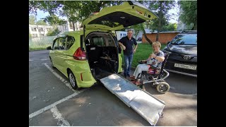 Автомобиль из Японии для инвалидов колясочников с аппарелью!