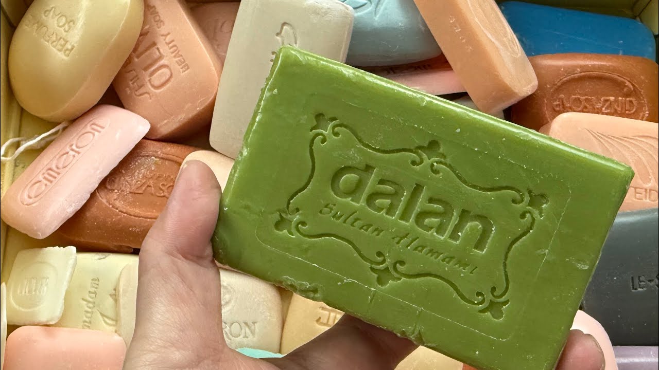 石鹸を割ったり削ったり。asmr soap#asmrsoapunboxing