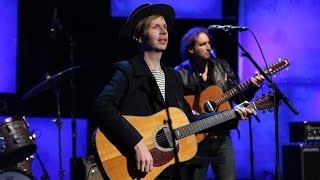 Beck Performs 'Blue Moon' chords