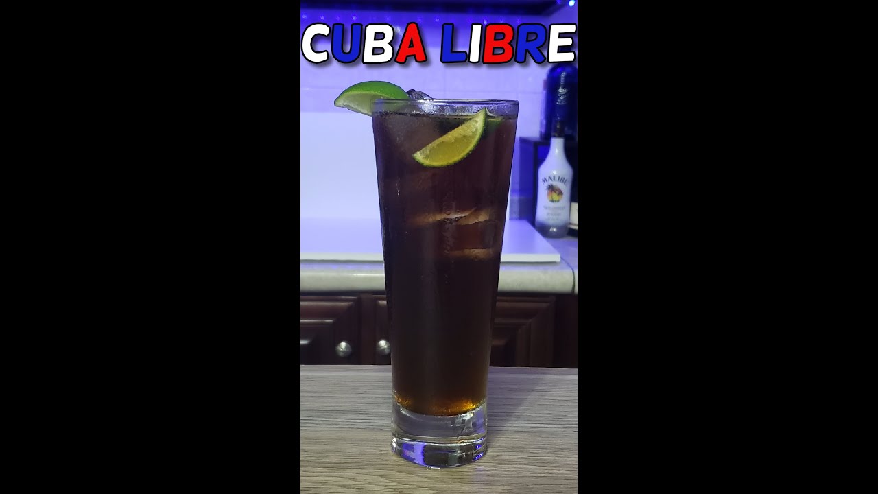 🟦🟥¿Cómo Preparar LA CUBA LIBRE? 🇨🇺  | CÓCTEL CLÁSICO Con Solo 3 Ingredientes  |Drinkiando 