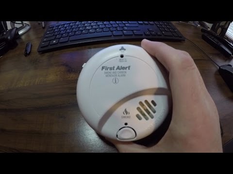 Video: Ce înseamnă 3 bipuri pe un detector de fum First Alert?