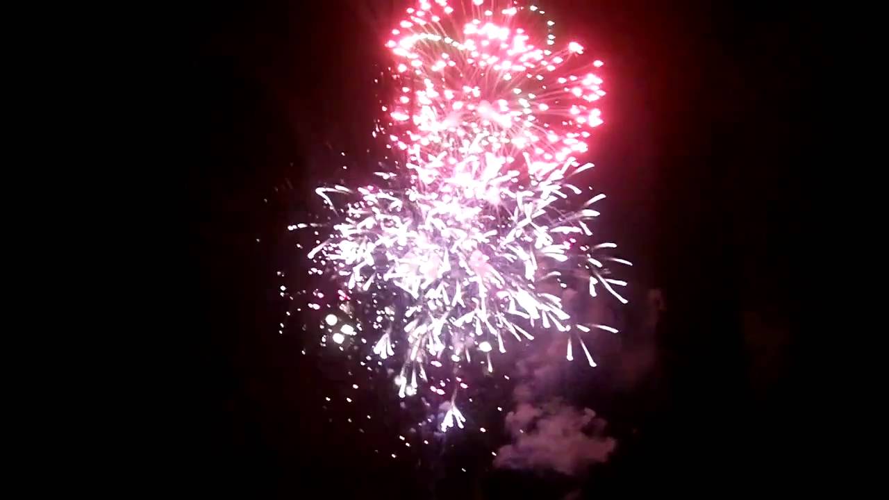 New Year's Eve Fireworks in Nassau Harbour YouTube