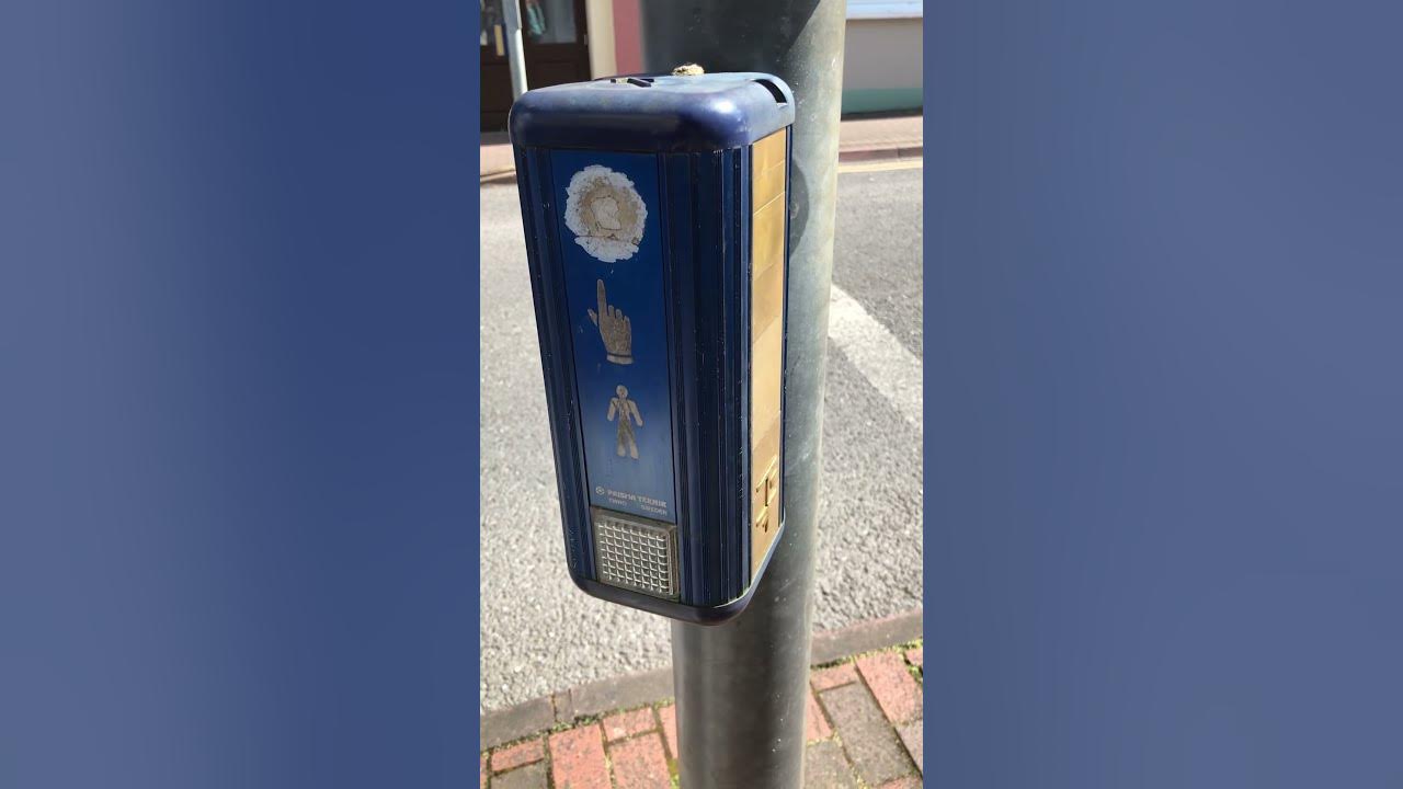 alarm-traffic-lights-in-ireland-shalom-tech-youtube