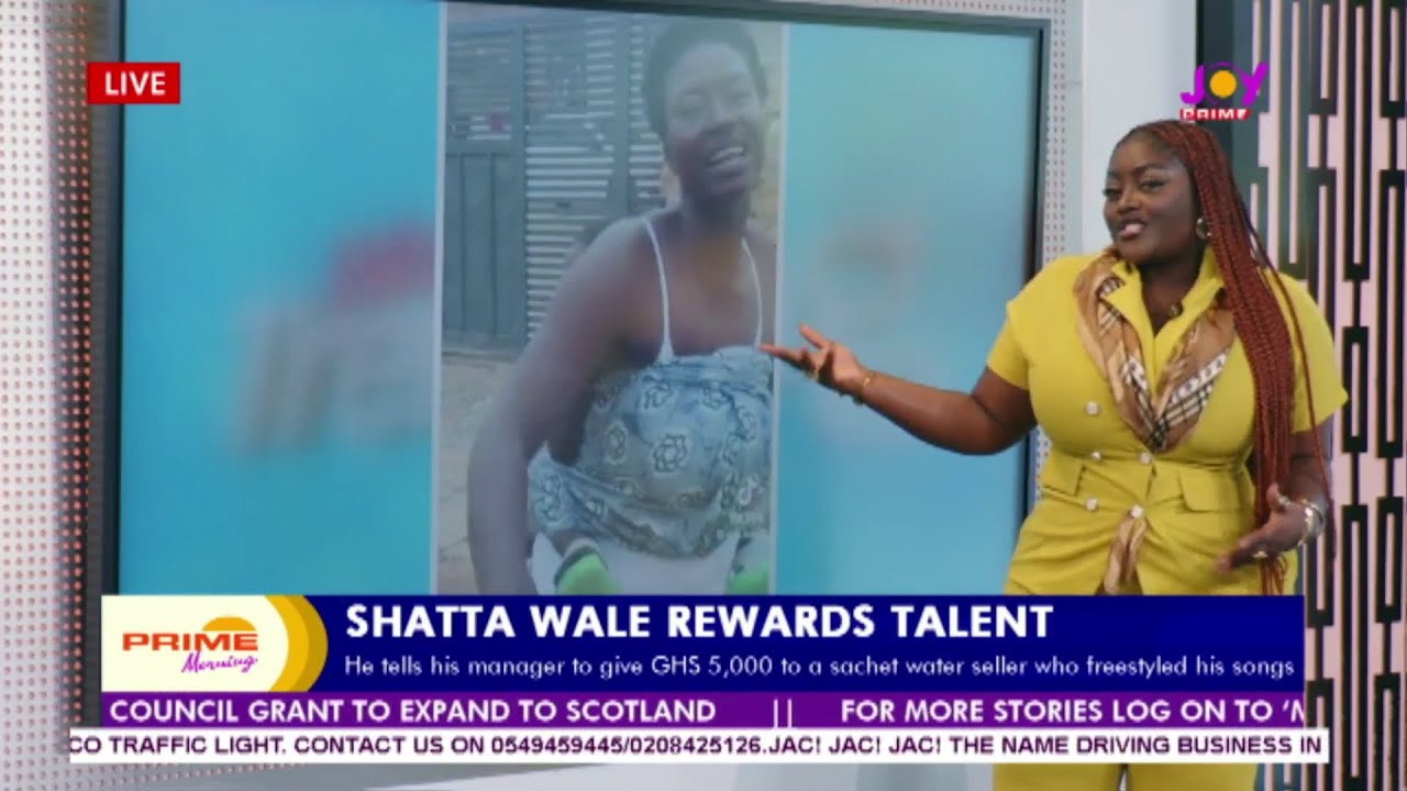Shatta Wale gifts GHS 5,000 to a sachet water seller who went viral for freestyling his songs.