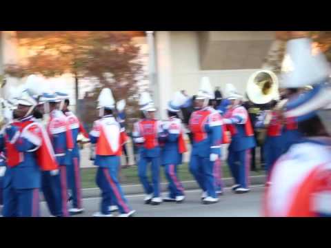 Belaire High School | BR Christmas Parade BOTB (2016)