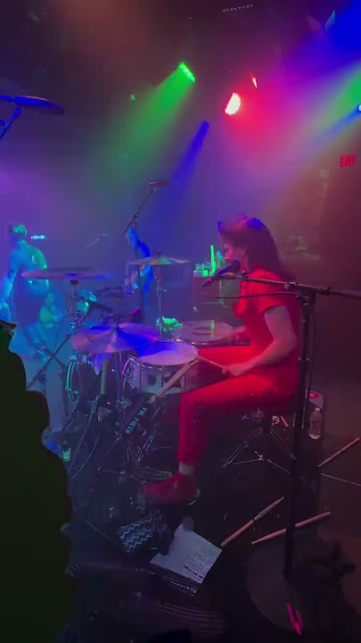 Download lagu Eagles of death metal @leah_bluestein #drummer #drums