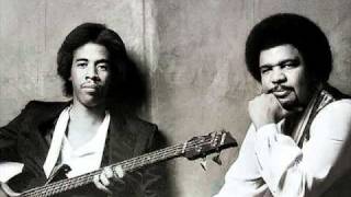 Video-Miniaturansicht von „GEORGE DUKE & STANLEY CLARKE ~ Sweet Baby“