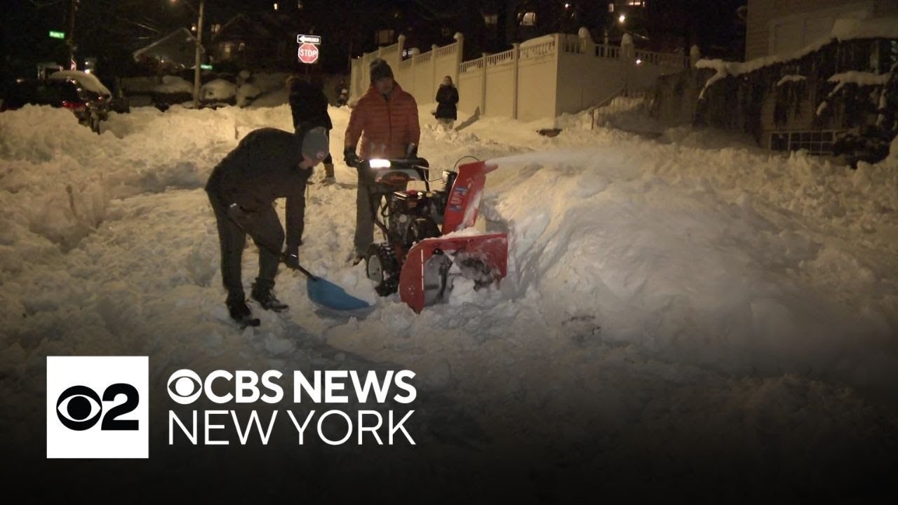 Staten Island residents take street snow removal into their own hands