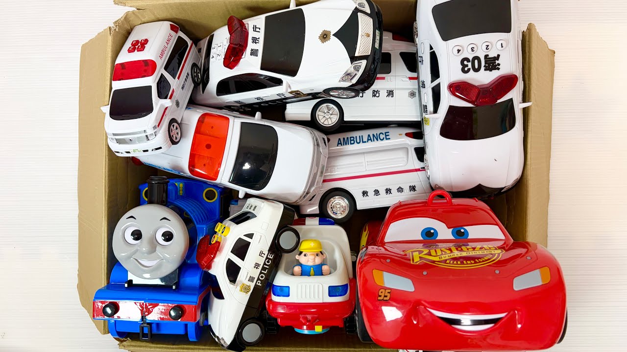 救急車のミニカー走る。坂道緊急走行テスト。サイレンあり☆Ambulance mini car run. Slope emergency driving test! There is a siren.