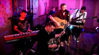 The Logues - Ballad of John Barleycorn (Live Lounge)