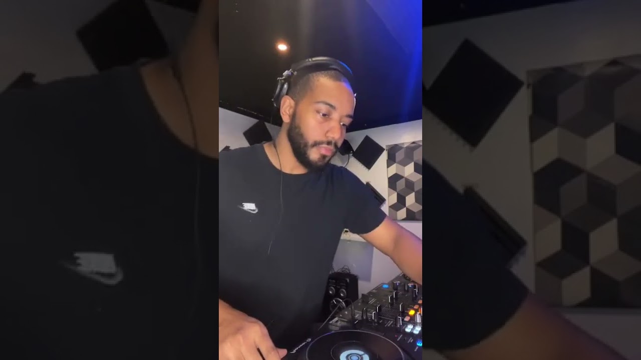 DJ Denver SpeakerBox Show Live on AA1 Radio - 4x4 Bassline Show