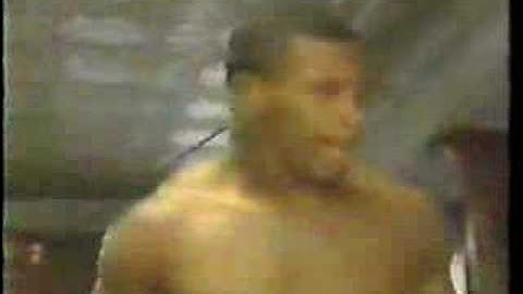 Mike Tyson Training Highlight Reel 2 (www.mike-tyson.info)