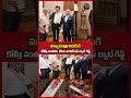 ముఖ్యమంత్రి విజయ్కి కోహ్లీ సంతకం చేసిన ఎంఆర్ఎఫ్ బ్యాట్ గిఫ్ట్..Kohli Gifted Bat To CM Vijay.