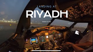 LANDING RIYADH - SAUDI ARABIA // BOEING 737 900