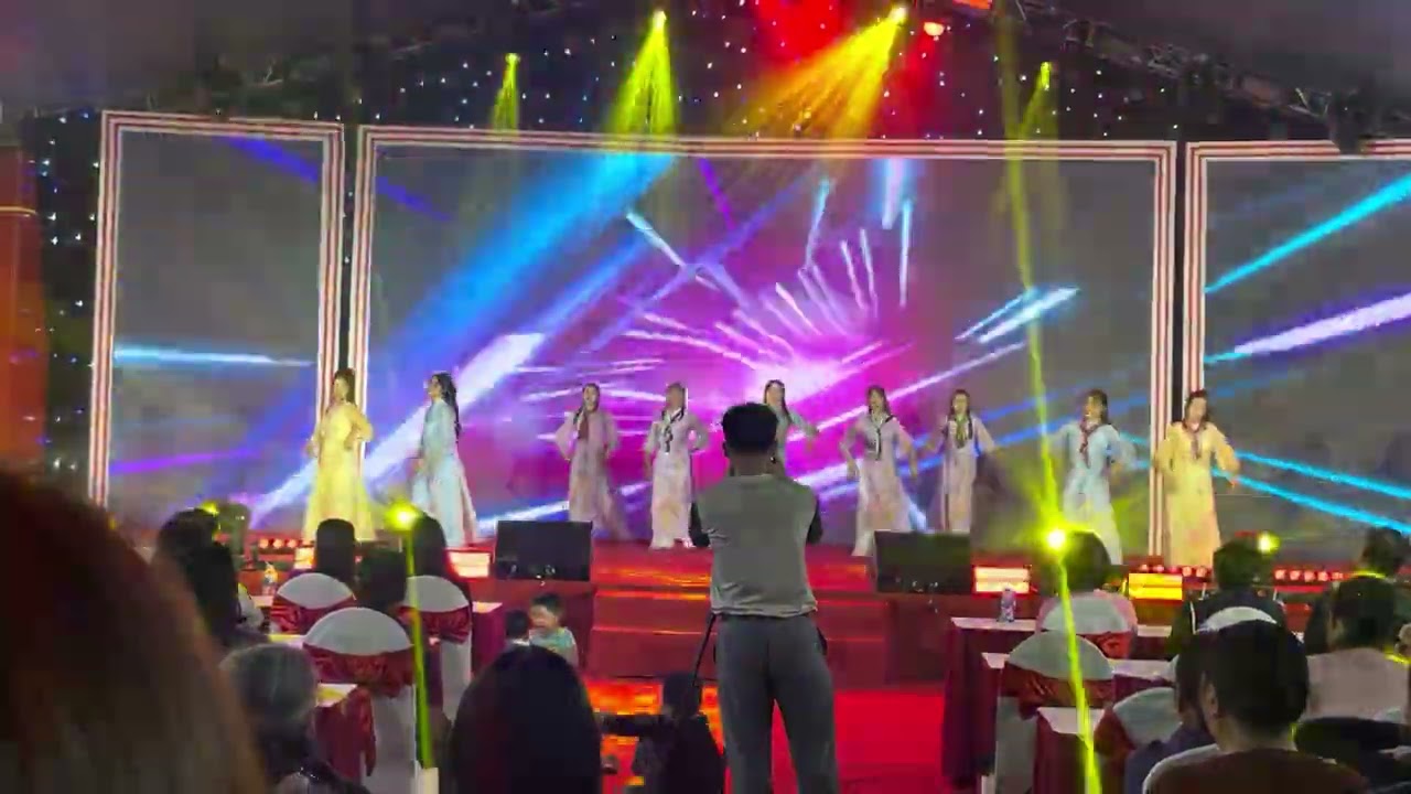 Liên khúc Xuân (câu lạc bộ dân vũ Ngọc phúc)