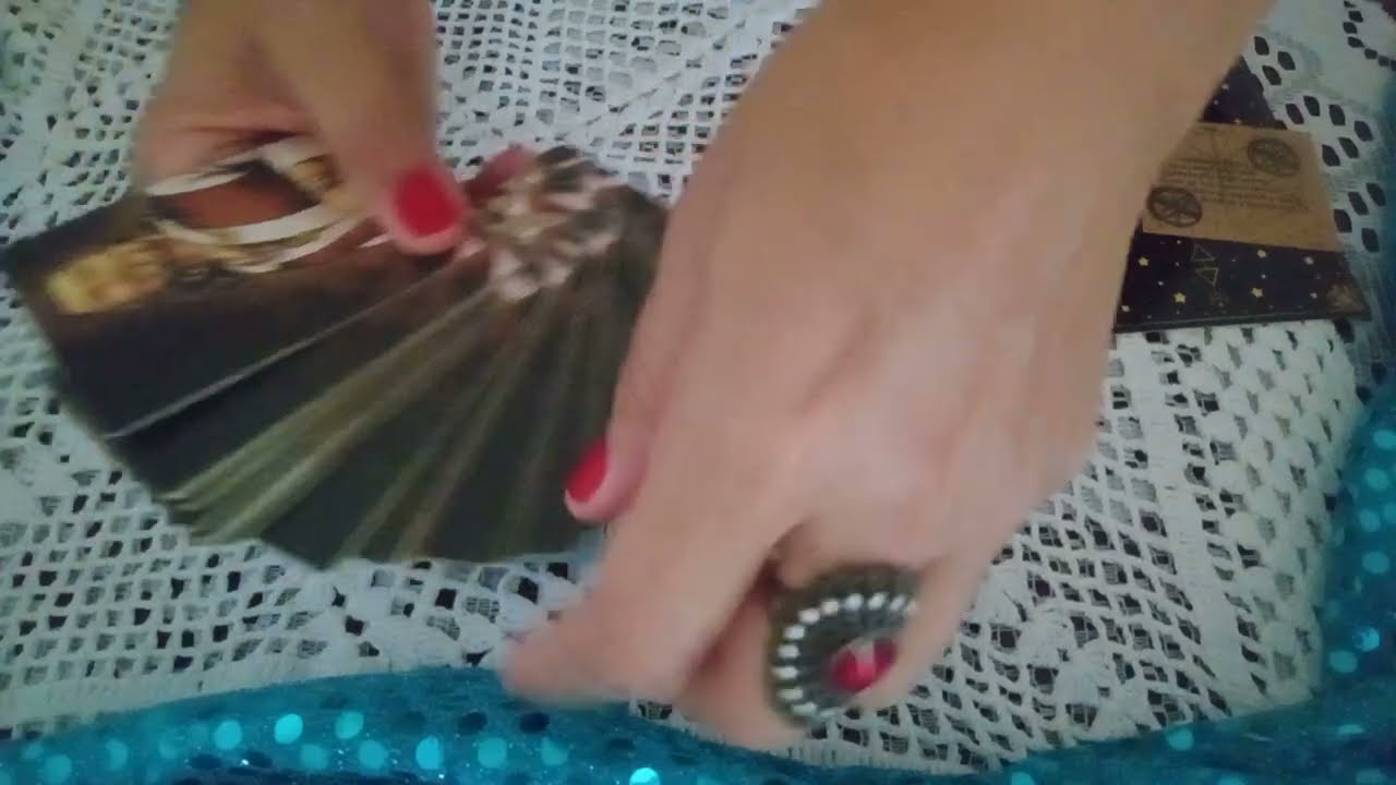 Ele(a) está interessado,flertando ,saindo com outra(o)?