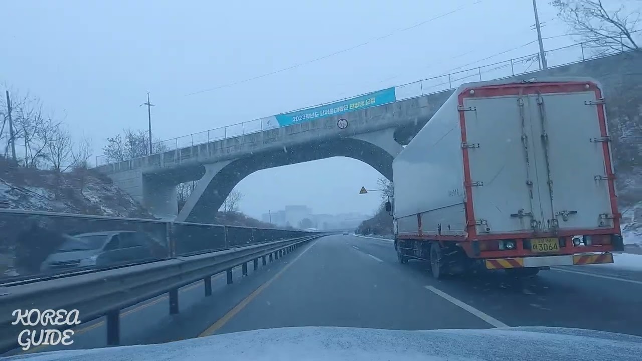 Driving video on a snowy day in KoreaㅣSleep soundㅣVideo to help you fall asleep