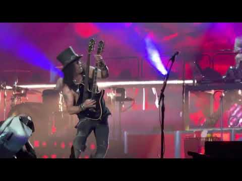 Guns N Roses -- Civil War - Accor Stadium, Sydney-271122