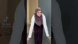 Jil Hot Goyang Pantat