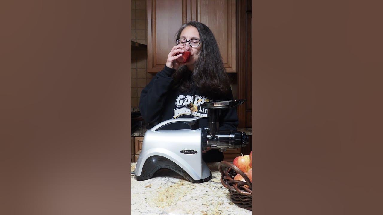 first juice from Omega juicer YouTube