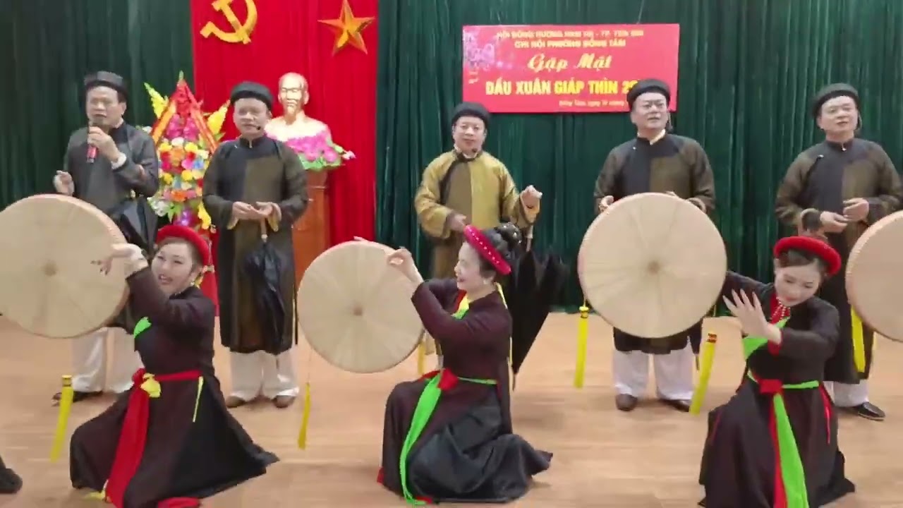 Mời nước mời trầu c l b n t hoa ban 2025