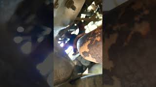 Tightening up the bolts on Jeep JK exhaust manifold. #maintenance