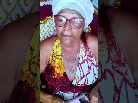 Autora & compositora da música o menino de vó vai deixar vovó mãe nininha está muito triste