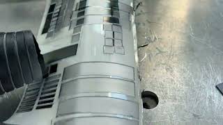 [MCQ] Pulse Laser Cleaning Paint from Car - Aiden Maxcool CNC