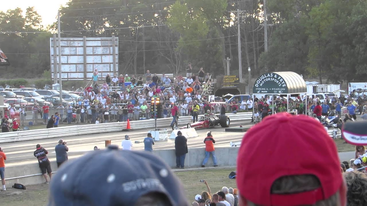 Twin Engine Top Fuel Dragster vs. Nitro Injected Front Engine Dragster ...