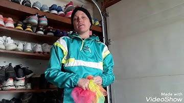 Beginner juggling - learn to juggle with scarves