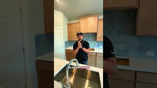 Buying/Selling in Texas? Link In Bio