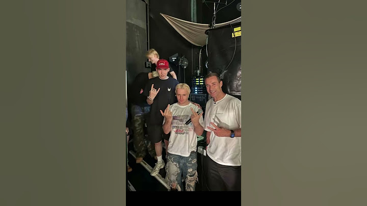 er sieht ohne maske aus wie ein Predator 😂 ski aggu ohne maske #skiaggu #shirini #deutschrap